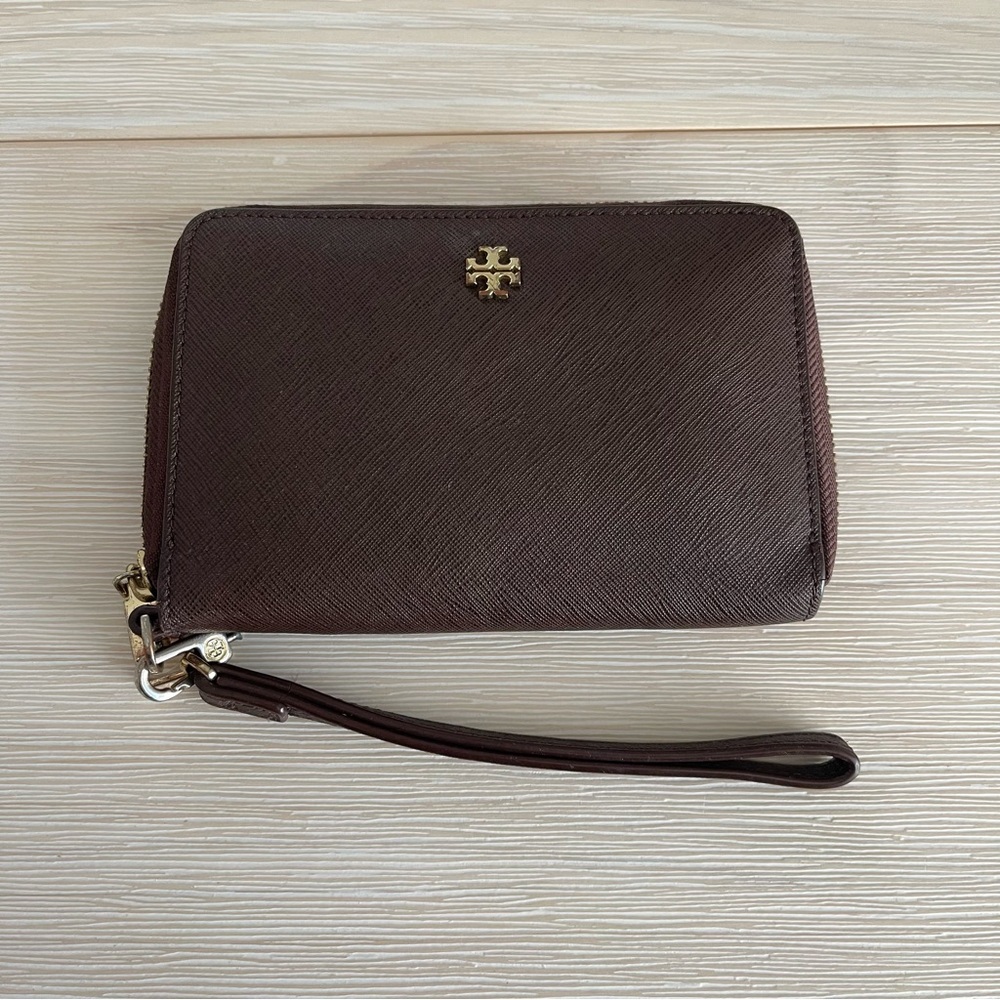 Tory Burch Zip Wallet Wristlet - Chocolate Brown
